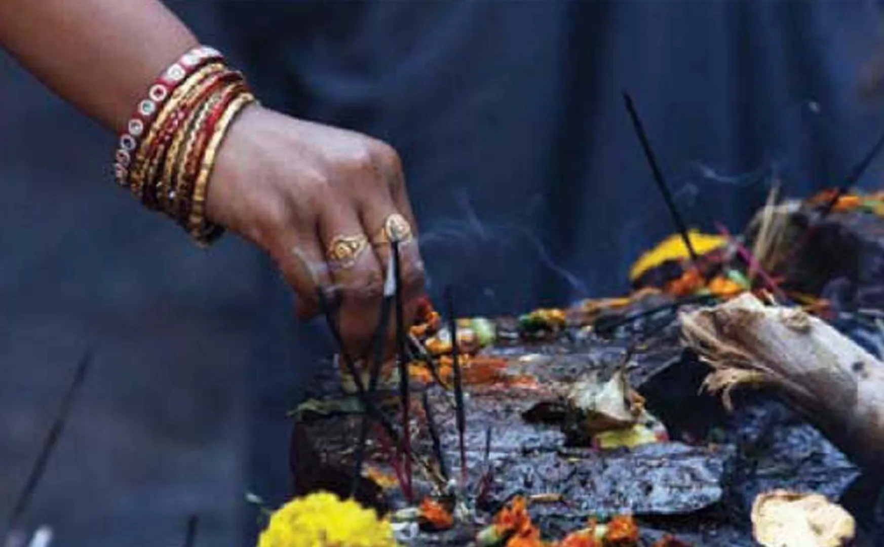  Amavasai - full moon; Benefits of Oil - Home Pooja Tips : 1